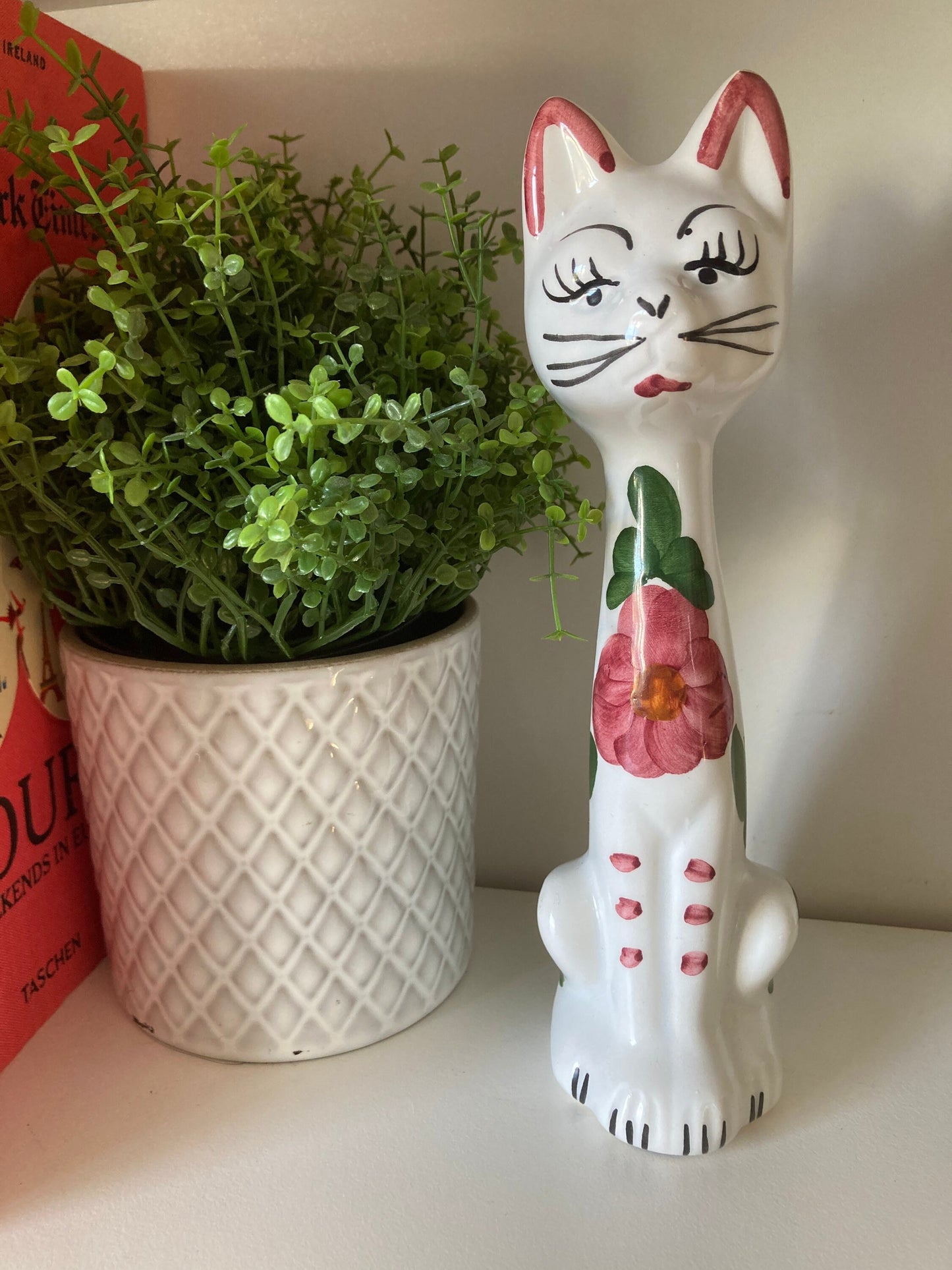 Mid Century Kitsch Italian Style hand painted cat, floral cat decor, floral 1960s cat, 1960s kitsch decor