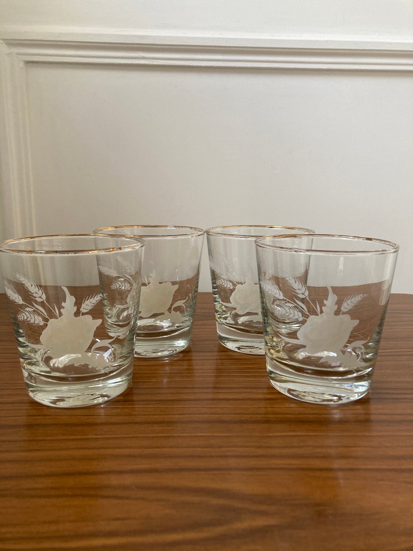 Four vintage white floral tumblers, etched vintage tumblers, vintage whiskey glasses, retro low ball glasses, floral and wheat glasses