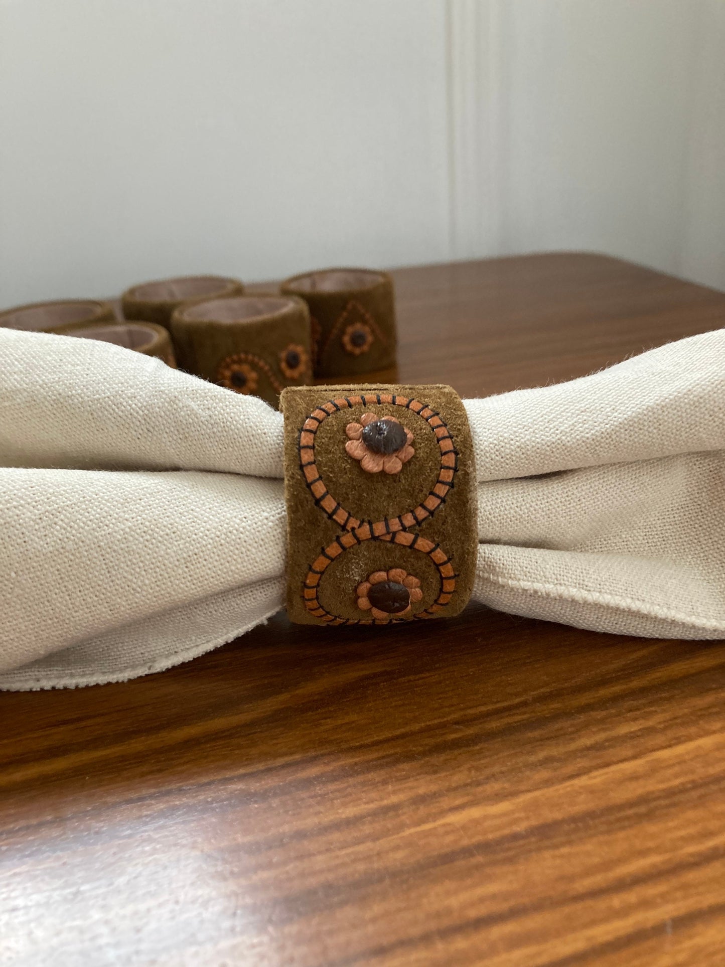 Leather napkin rings, Vintage 1960s leather napkin rings, retro napkin rings, floral napkin rings