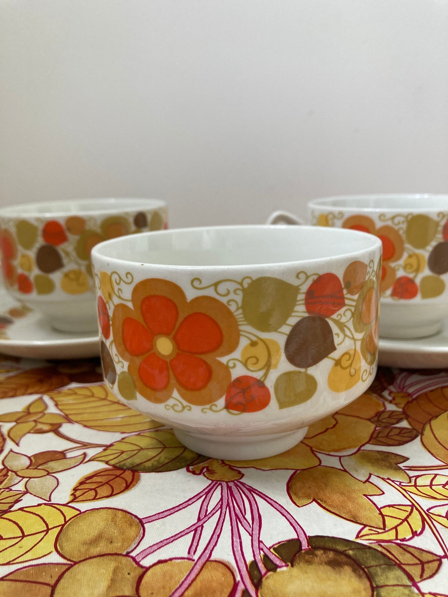 Pontesa Young Range tea set, 1970s Pontesa, Floral retro tea set