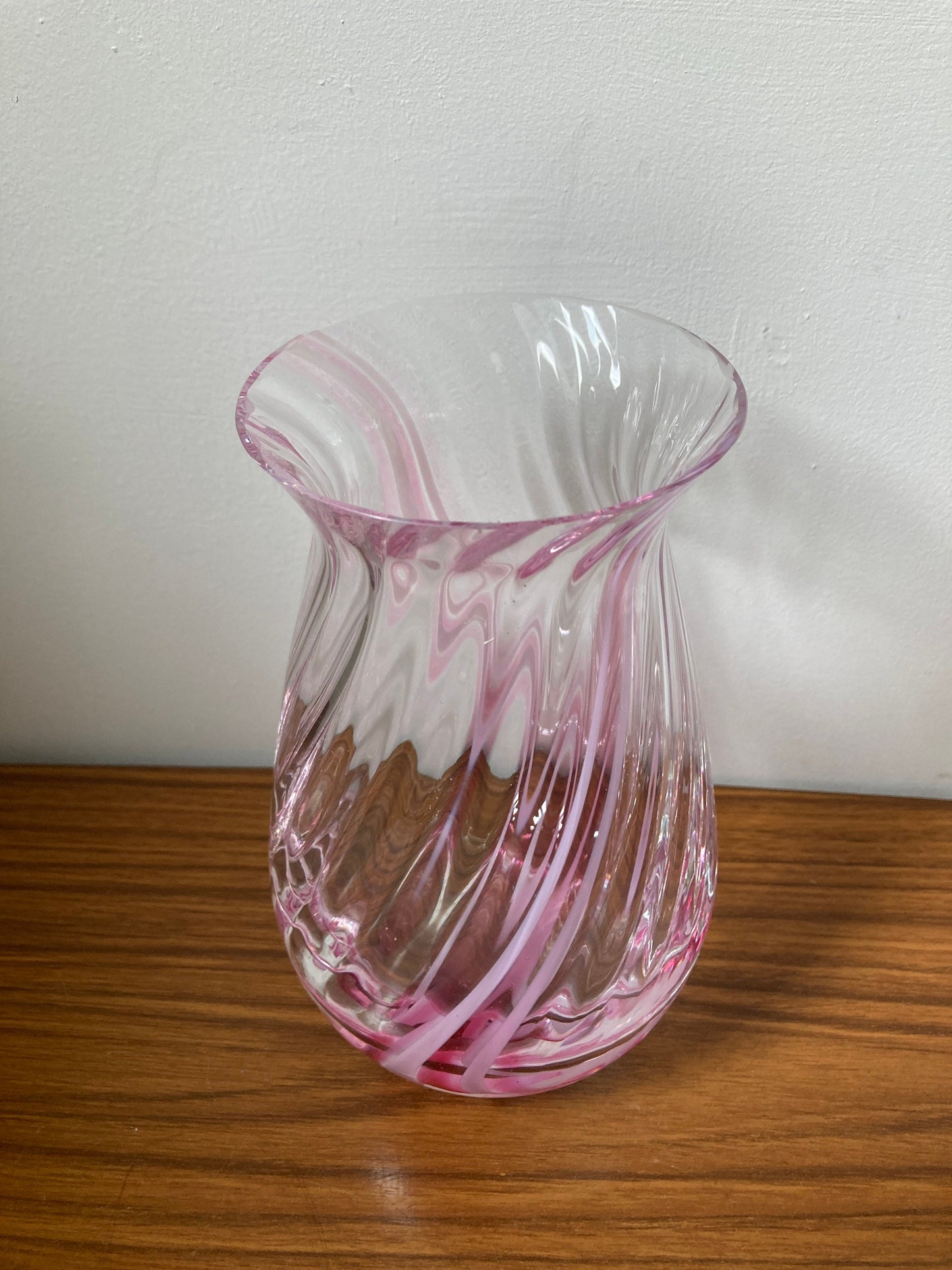 Vintage Caithness vase, Caithness pink vase, Caithness Flamenco vase, 1980s pink vase