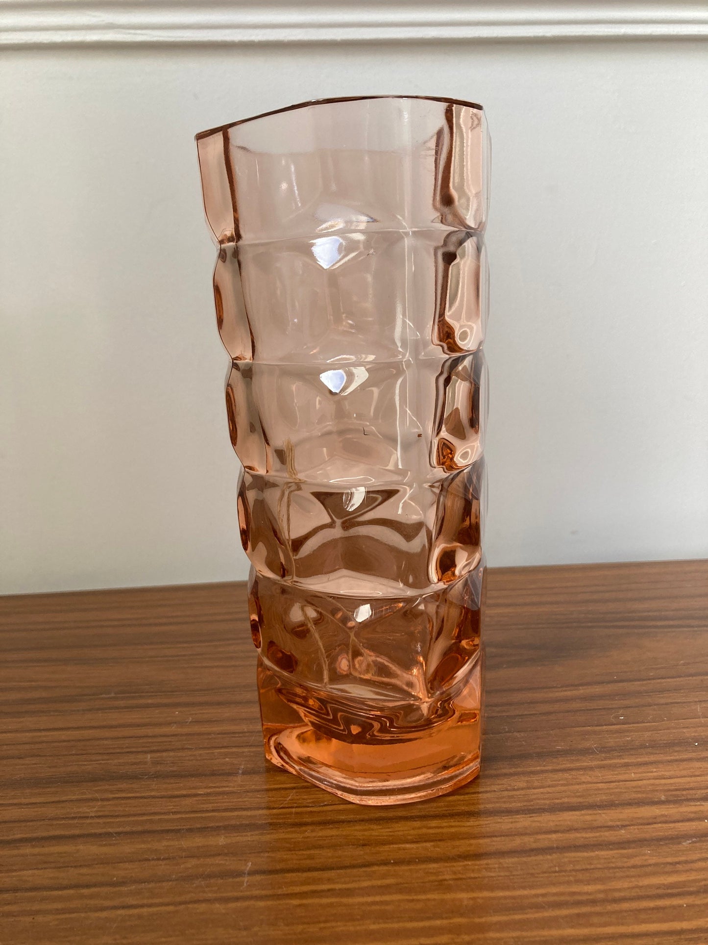 Luminarc pink  vase, Luminarc Windsor Rosaline vase, 1970s pink vase