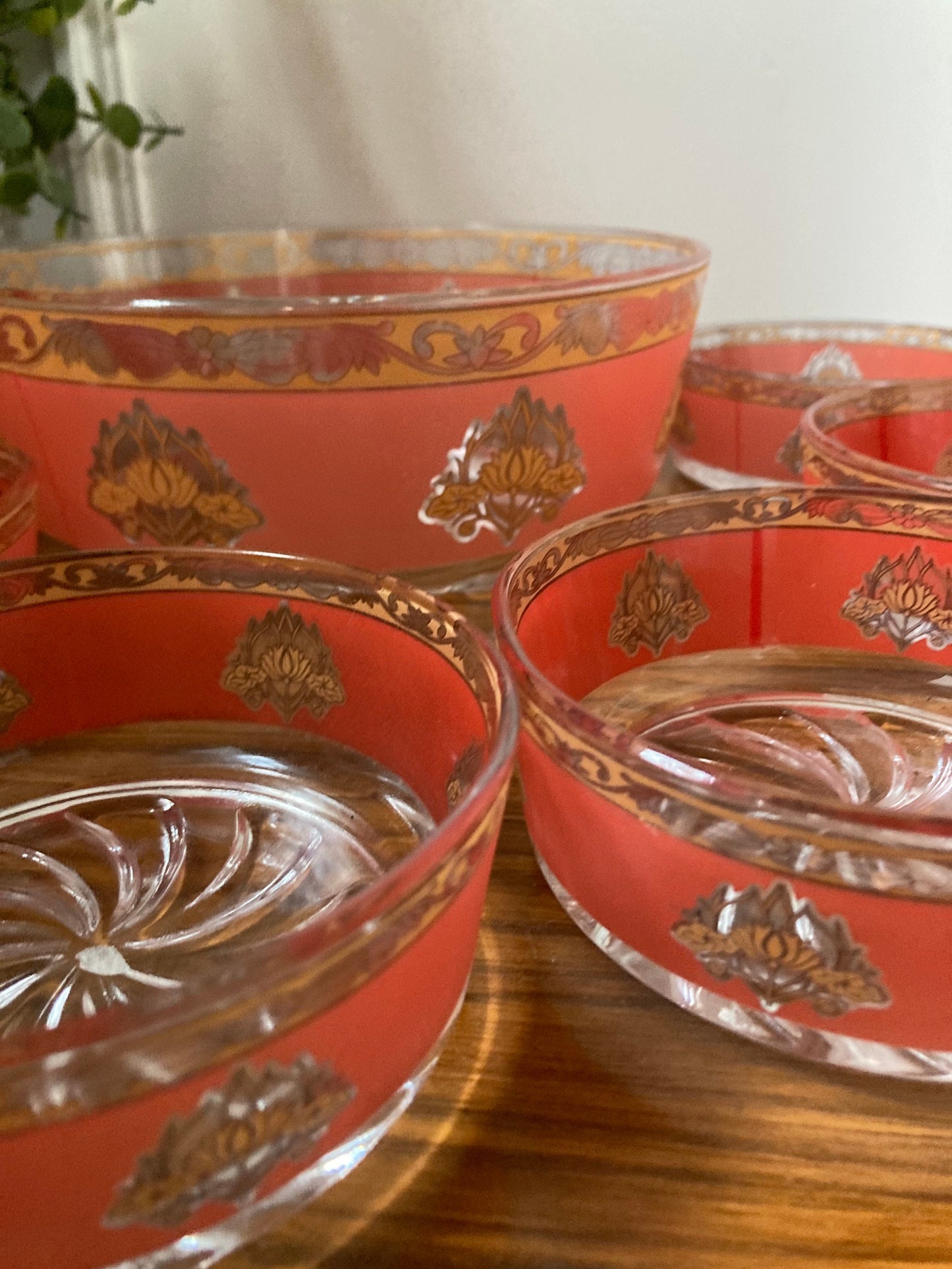 Vintage red dessert bowls, Art Deco red dessert bowls, oriental dessert bowls