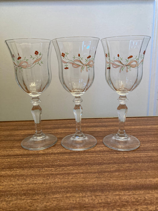 Vintage Johnson Bros Eternal Beau wine glasses, 1980s wine glasses, pink wine glasses