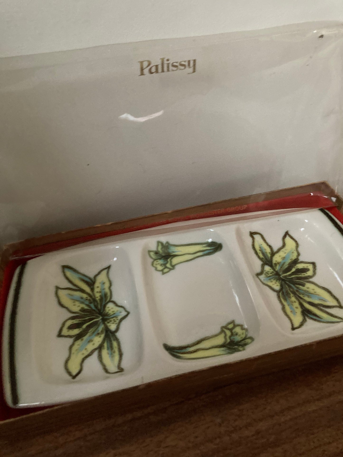 Palissy Mid Century snack dish, Palissy h’ordeuvres, retro snack dish, palissy 1970s, Palissy orchid bowl