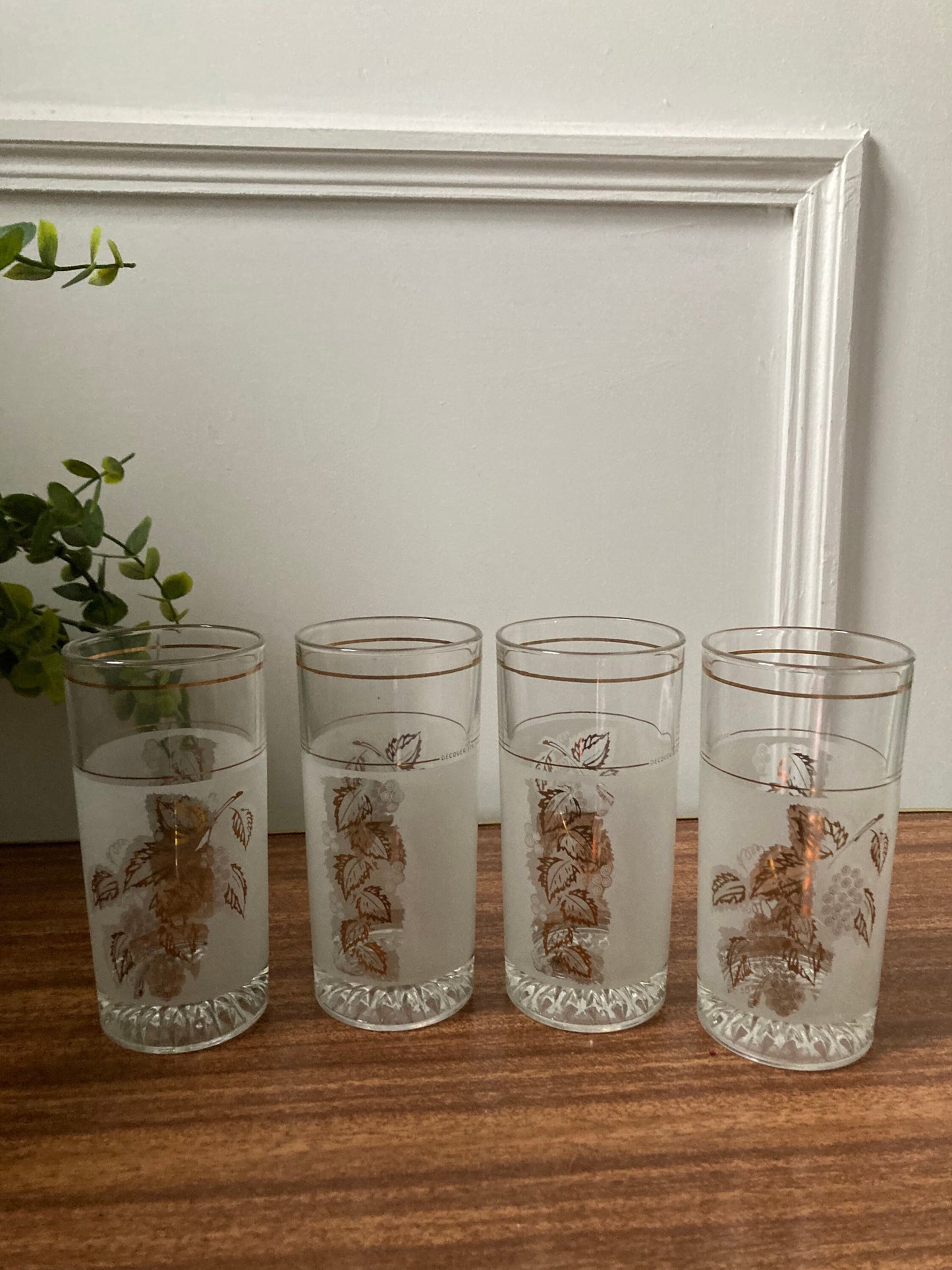 Vintage Frosted Glass tumblers, Frosted Glass Gold Grape Leaf Design , vintage tumblers, Retro gold tumblers, Italian vintage tumblers