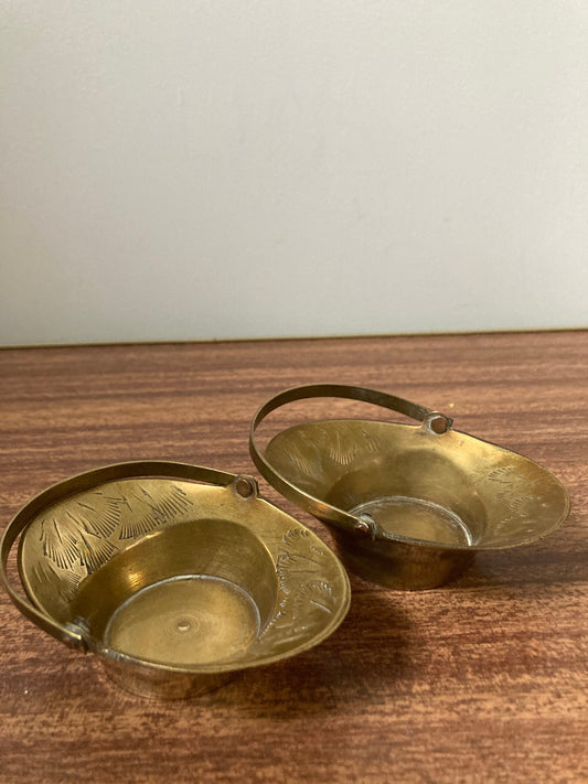 Vintage Indian brass baskets, miniature flower baskets, brass flower baskets