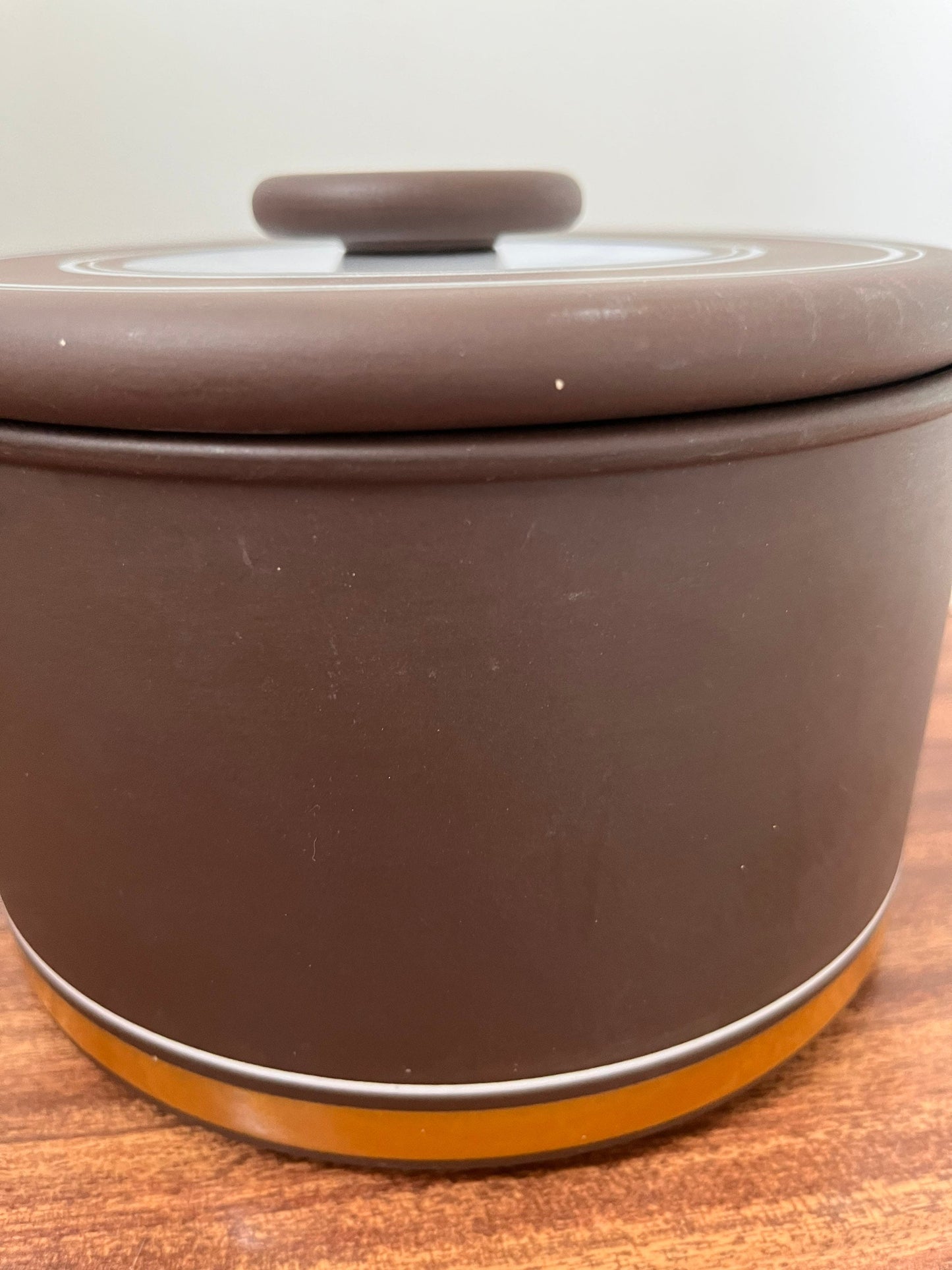 Hornsea contour casserole dish, 1970s Vitramic Brown contour  casserole dish, 1970s casserole dish