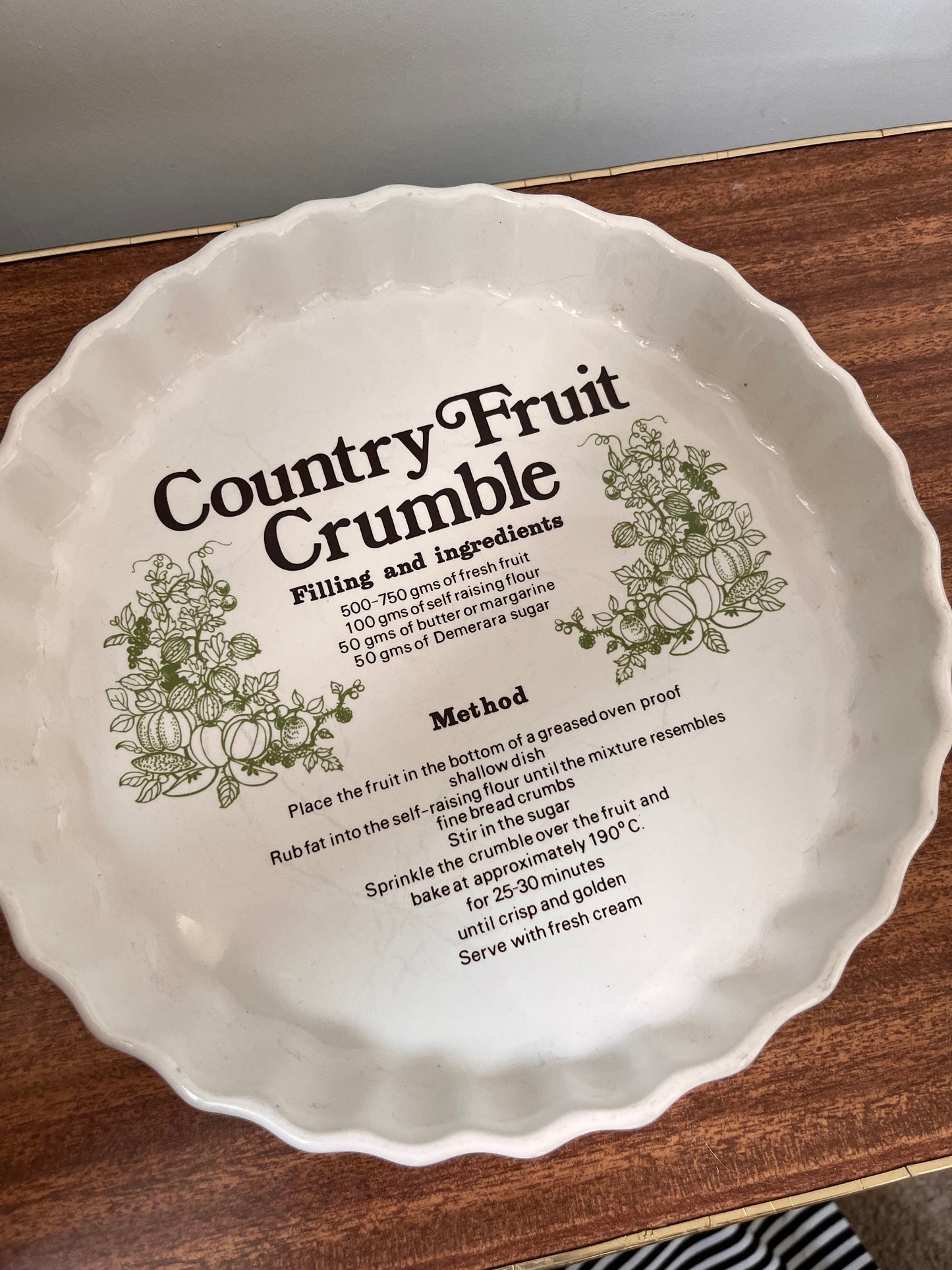 Vintage fruit crumble dish, baking  dish, vintage crumble dish, shallow quiche dish, mid century cookware