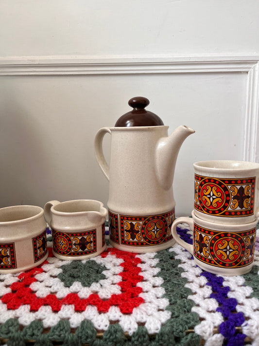 Sadler England Stoneware tea set, Celtic Sadler tea set, vintage cups and milk jug, vintage five peice tea set